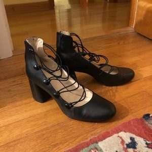 Size 10 funky chunky strappy black heels